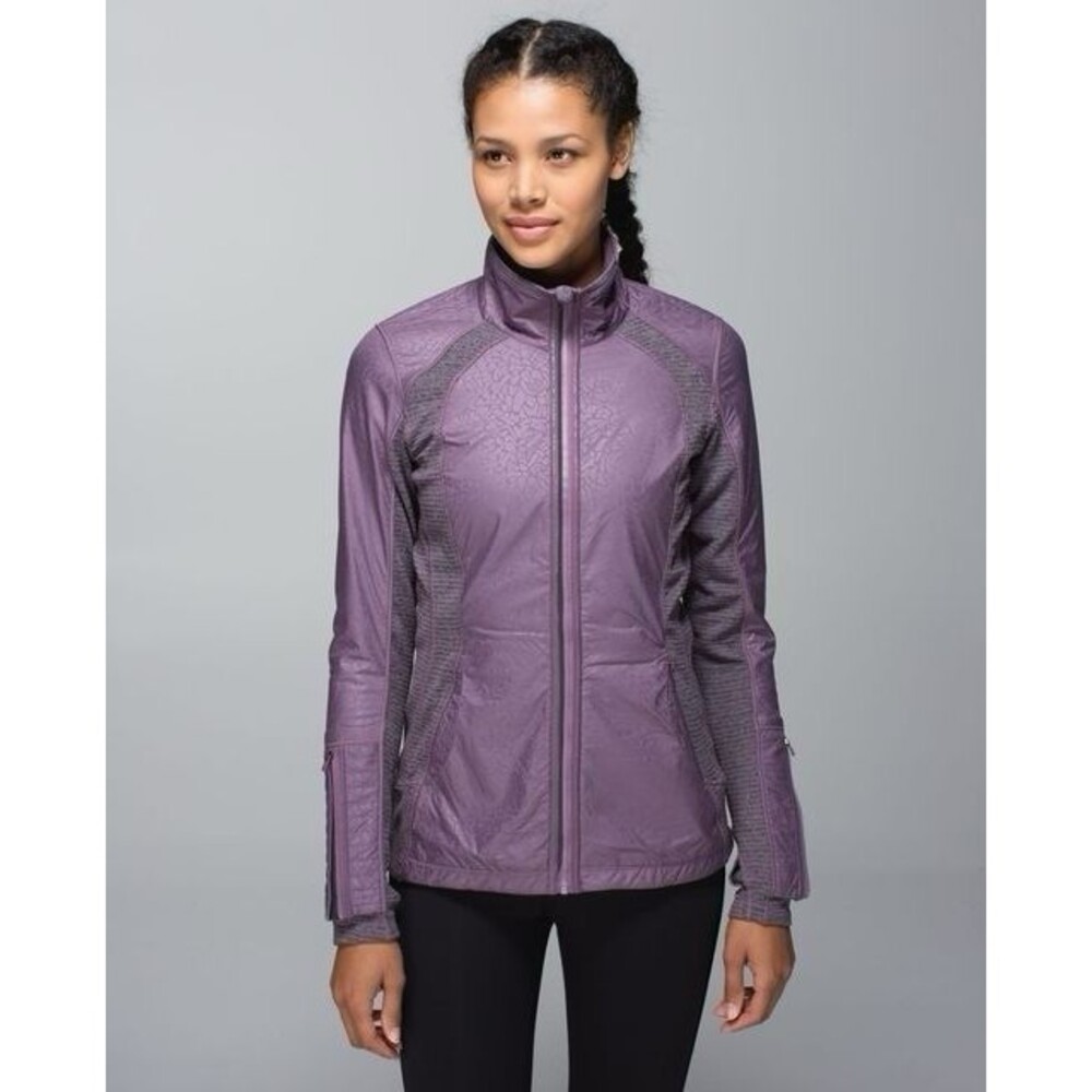 Lululemon Rebel Runner Zip Up Jacket size 2 Petal Camo Embossed Purple‎ Fog